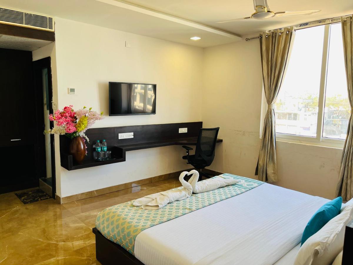 Hotel Elite By Signature Group ไฮเดอราบัด ภายนอก รูปภาพ